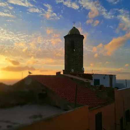 Duomodue Con Terrazza Vista Mare Castelsardo