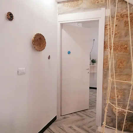 Duomodue Con Terrazza Vista Mare * 카스텔사르도